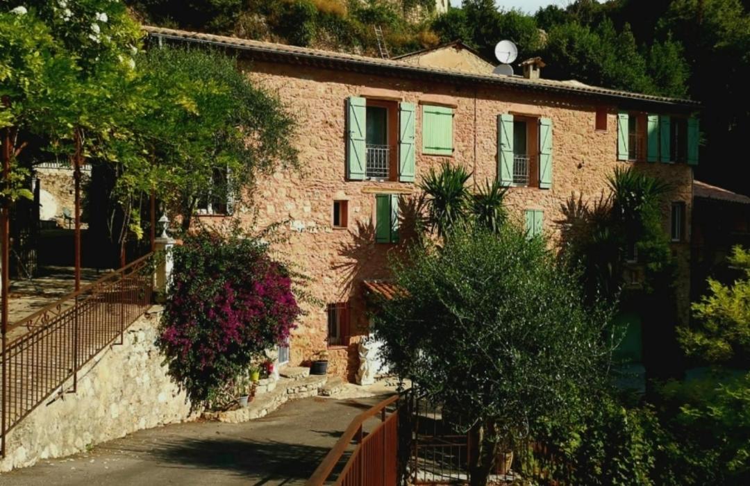 Appartement Dans Ancien Moulin A Huile Renove Grasse Buitenkant foto